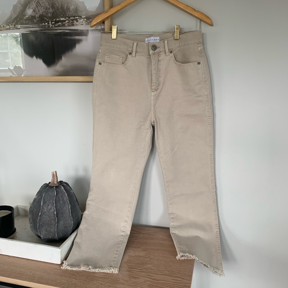 Loft cropped straight leg jeans size 4 brand new condition